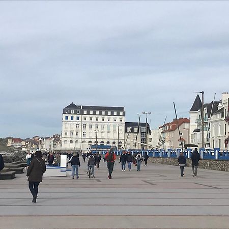 Une Jolie Vue - Appt 2 Pieces Vue Mer Balcon Sud Wimereux Luaran gambar