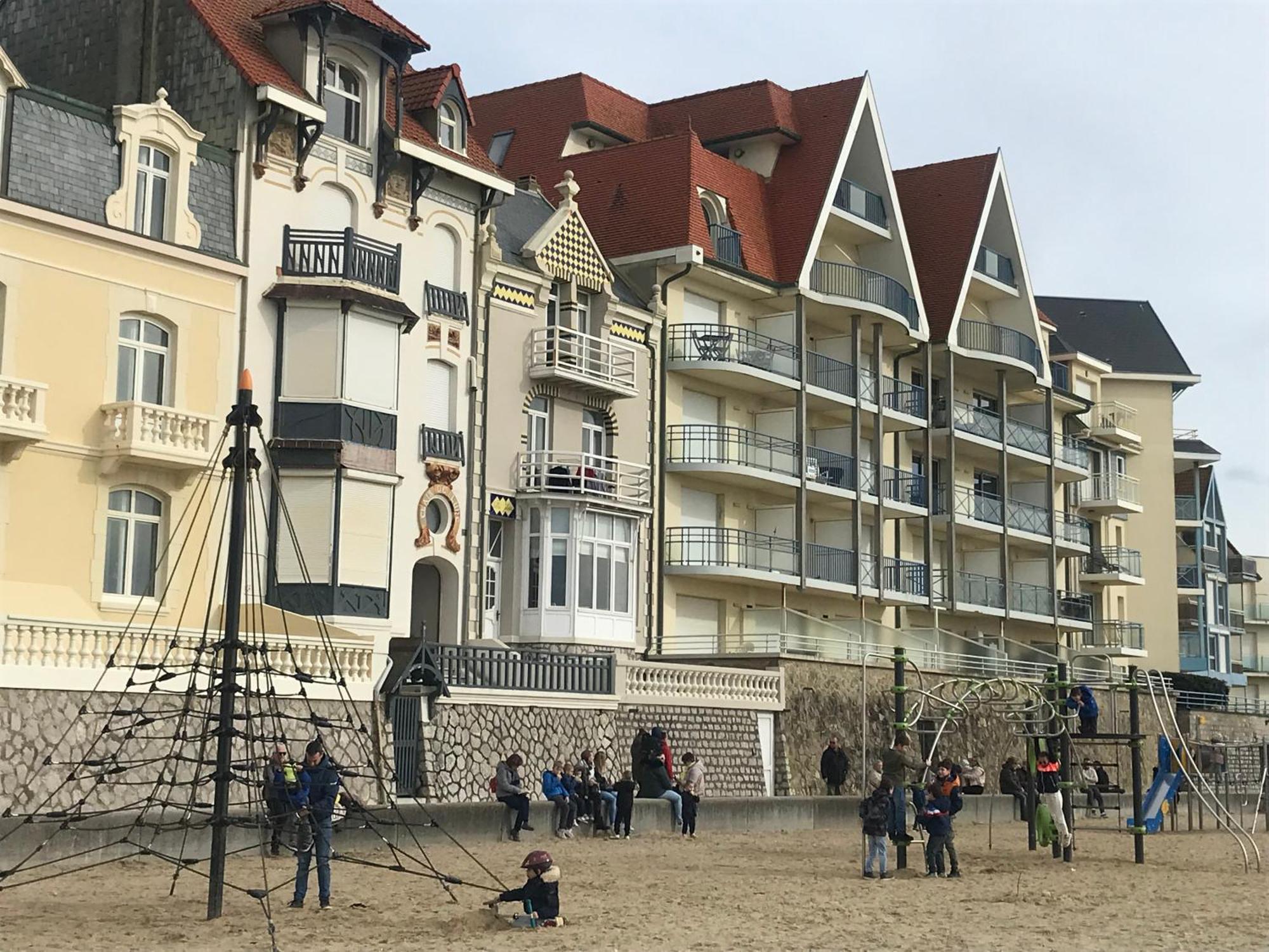 Une Jolie Vue - Appt 2 Pieces Vue Mer Balcon Sud Wimereux Luaran gambar